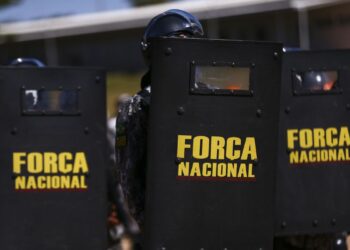 Com Governo do AM fornecendo logística, Ministério autoriza atuação da Força Nacional