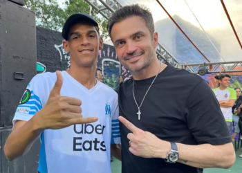 Ex-jogador de futsal Falcão é o novo empresário de Luva de Pedreiro: ‘Receba o que for seu’