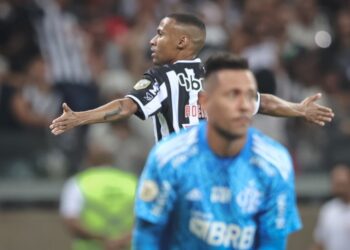 Vídeo: Atlético domina, vence e aumenta crise do Flamengo