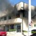 Explosão de botija de gás destroí casa e uma pessoa fica ferida em Manaus