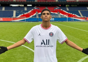 Luva de Pedreiro chega a 14 milhões de seguidores e ultrapassa perfil do Flamengo