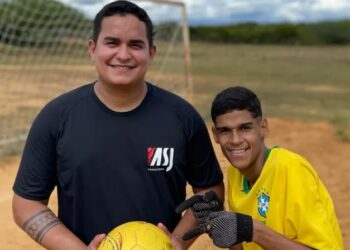 Após romper com empresário, contas bancárias do ‘Luva de Pedreiro’ estão ‘quase zeradas’