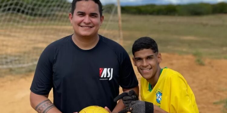 Após romper com empresário, contas bancárias do ‘Luva de Pedreiro’ estão ‘quase zeradas’