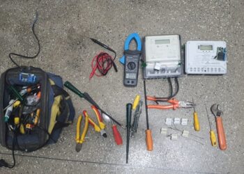 Trio de eletricistas são presos por furto de energia elétrica em Manaus