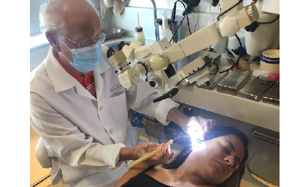 ‘Eu sentia muita dor’, diz mulher que ficou mais de 24 horas com barata dentro do ouvido