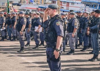 Efetivo com 500 policiais desembarca em Parintins e reforça segurança no festival