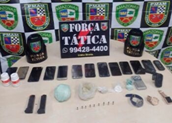 Quarteto é preso com celulares e drogas após causar o terror dentro de ônibus em Manaus