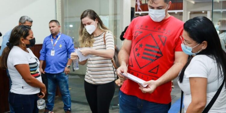 Mais de 81 mil candidatos fazem as provas do concurso da Semsa neste domingo