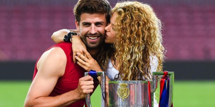 Levou chifre! Shakira e Piqué se separam após ela ser traída, diz jornal