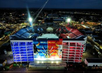Garantido e Caprichoso realizam passagem de som aberta ao público no Bumbódromo
