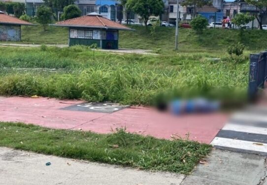 Homem é morto no Centro de Manaus após assaltar casal de venezuelanos