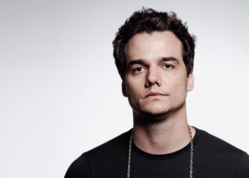 Ator Wagner Moura e grupo do CNJ vão acompanhar buscas por desaparecidos no AM