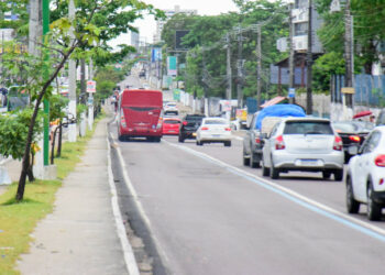 Prefeitura volta atrás e suspende retorno da faixa Azul, exclusiva para transporte público