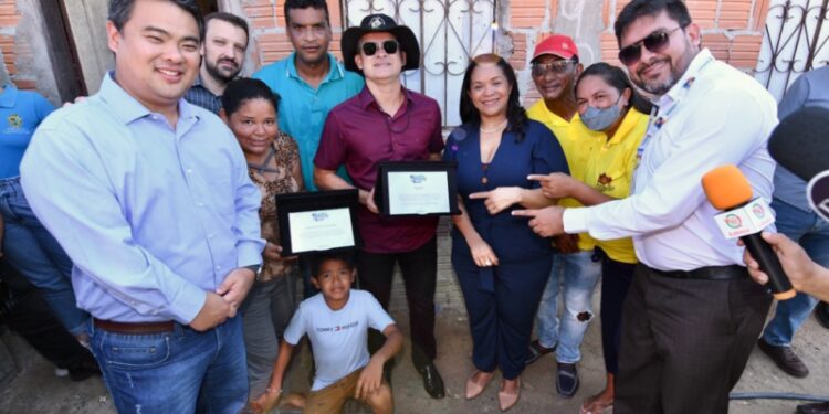 Manaus chega a 100 mil famílias beneficiadas com Tarifa Social e se transforma em líder no quesito no Brasil
