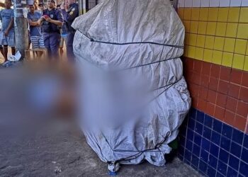 Homem é perseguido na Feira Banana e executado com seis tiros na cabeça