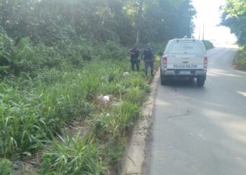 Homem achado estrangulado em ramal da Praia Dourada, em Manaus