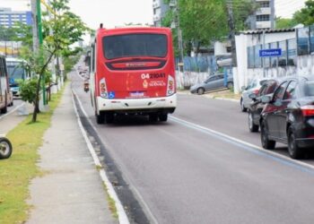 Atenção motorista: Faixa azul volta a ser exclusiva para transporte coletivo, em Manaus