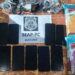 Policial é preso ao tentar entrar em penitenciária com celulares escondidos em caixas de suco