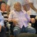 Amazonino dá sinais de cansaço e pede para sentar durante lançamento da candidatura ao governo do AM