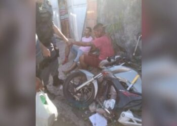 Em Manaus, mãe e filha são assaltadas e motorista de APP mira e atropela bandidos