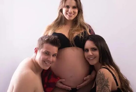 Trisal registra nascimento do primeiro filho com sobrenome dos três pais