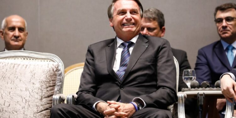 Marcha para Jesus: diante de multidão evangélica, Bolsonaro diz orar ‘todo dia’ pelo Brasil