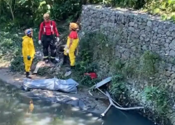 Cadáver com corte profundo no pescoço é encontrado em igarapé no bairro Parque 10