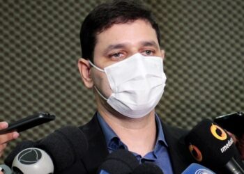 Em Manaus, homem consegue nudes de adolescente e ameaça pedindo PIX para não divulgar