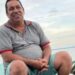 Chorando, filho de homem que foi morto e queimado nega que ele era ‘pirata do rio’