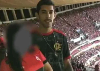 Fanático pelo Flamengo, foragido por assassinato posta foto em jogo e acaba preso