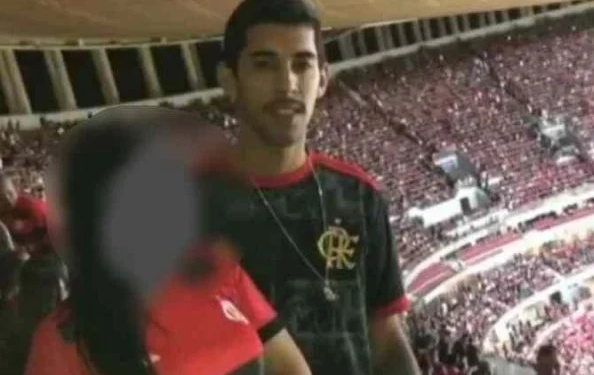 Fanático pelo Flamengo, foragido por assassinato posta foto em jogo e acaba preso