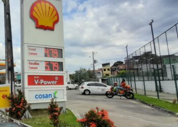 Gasolina em Manaus cai ainda mais e chega a R$ 5,79