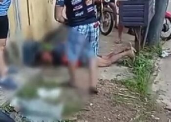 Criminoso tenta assaltar crianças, é rendido por populares e apanha até a chegada da PM