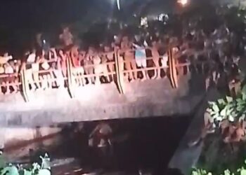 Criança de 6 anos morre após cair no igarapé do 40