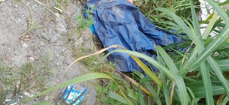 Jovem é encontrado em igarapé com mais de 10 facadas e as mãos e pés amarrados