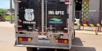 Jovem é assassinado a tiros na casa de namorada em Itacoatiara