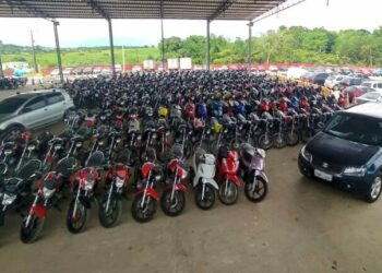 Detran-AM realiza leilão com mais 400 veículos