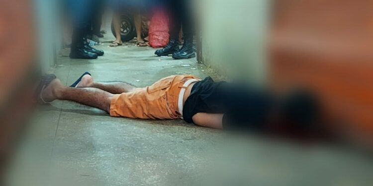 Papoco na Feira da Manaus Moderna termina com jovem de 19 anos assassinado