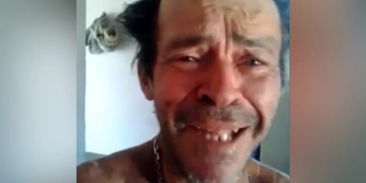 Autor do bordão ‘me dê, papai’, fenômeno nas redes sociais, morre em frente de bar