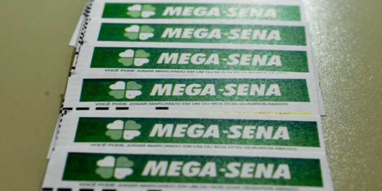 Mega-Sena paga R$ 3 milhões neste sábado