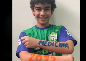 Gênio: garoto de 14 anos gabarita prova da Aeronáutica e passa em Medicina