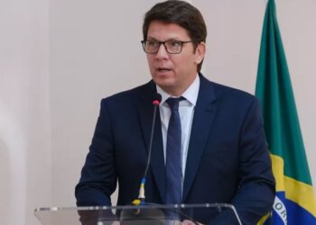 Mario Frias, ex-secretário da Cultura sofre infarto e está internado na UTI