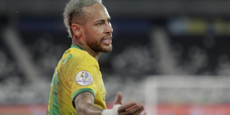 Neymar vai a julgamento na Espanha por fraude em contrato com Barça
