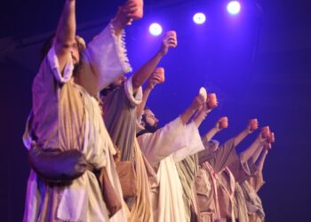 Maior musical sobre a Paixão de Cristo estreia nesta quinta-feira, em Manaus