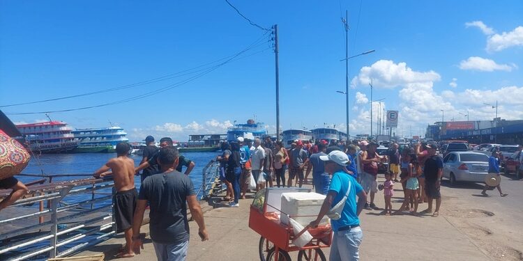 Homem é executado em balsa na Manaus Moderna com tiros na cabeça