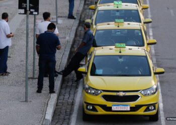 Governo pede a prefeituras cadastro de taxistas para pagar benefício