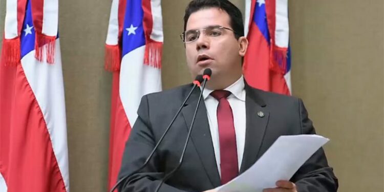 IMED/AM desmente Wilker Barreto sobre falta de pagamento ‘completamente inverídico’