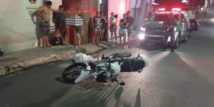Dois homens são mortos em noite de tiroteio no bairro Monte das Oliveiras