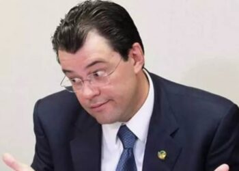 Braga declara investimentos de R$ 739 mil na Eletrobras e R$ 322 mil na JBS, envolvida na Lava Jato