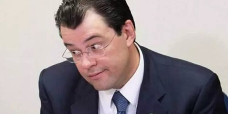Braga declara investimentos de R$ 739 mil na Eletrobras e R$ 322 mil na JBS, envolvida na Lava Jato